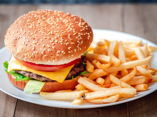 Cheese Burger Combo.